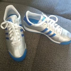 Mens Adidas gym shoes